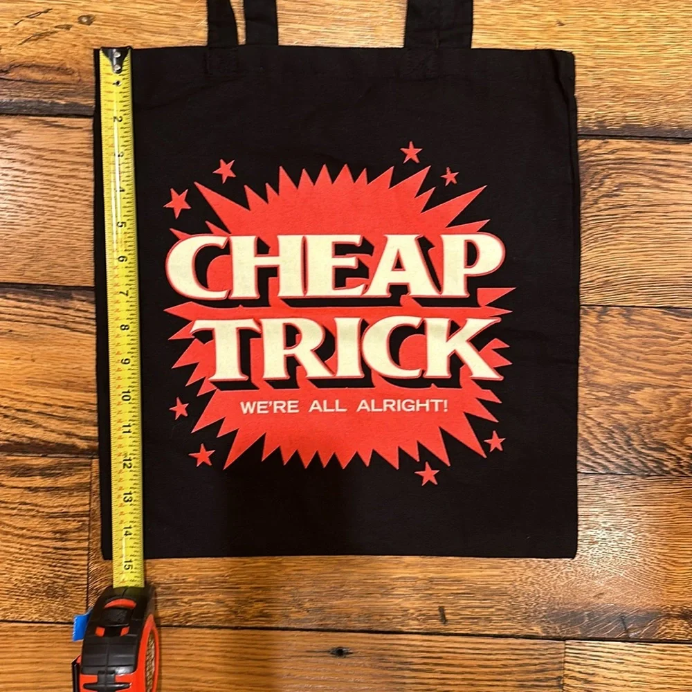 NWOT🎈CHEAP TRICK 2 HANDLED TOTE BAG FROM THE WE’RE ALL ALRIGHT! TOUR WITH LOGO - Picture 3 of 5